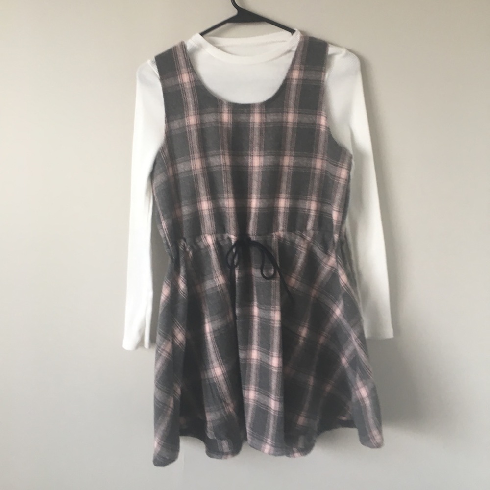 🌟 Plaid dress